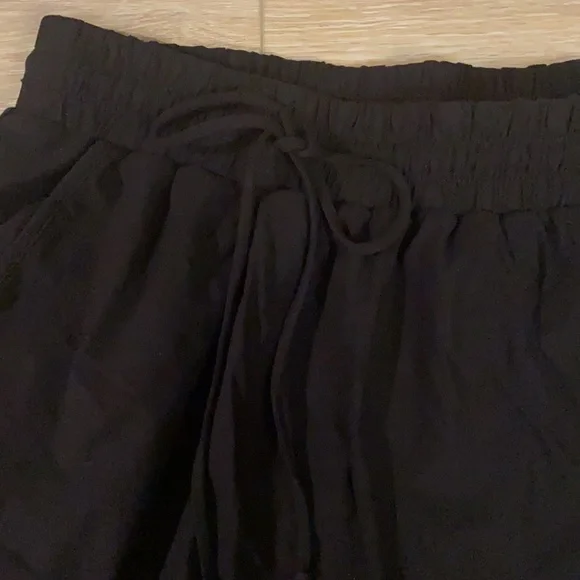 Lululemon Dance to Yoga Skort Size 6 - Picture 3 of 6